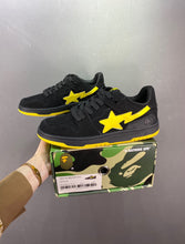 Cargar imagen en el visor de la galería, BAPE Sk8 STA Black Electric Yellow