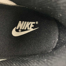 Cargar imagen en el visor de la galería, Air Force 1 07 Low Red Black White BS9055-718