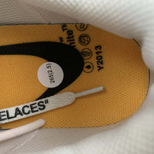 Cargar imagen en el visor de la galería, Dunk Low LTHR OW FUTURA Beige CT0856-900