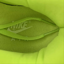 Cargar imagen en el visor de la galería, Air Max 1 PRM Barely Volt White FN6832-702