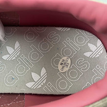 Cargar imagen en el visor de la galería, Adidas Retropy E5 Grey White Red IF6809