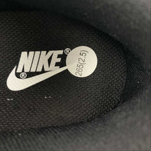 Cargar imagen en el visor de la galería, SB Dunk Low Levis Denim Black White Red LE0021-006