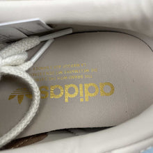 Cargar imagen en el visor de la galería, Adidas Gazelle Indoor Brown Desert Wonder White Magic Beige JR8851