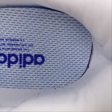 Cargar imagen en el visor de la galería, Adidas Gazelle Indoor Scarlet Blue Fusion Cloud White Gold Metallic HQ8717