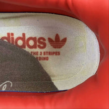 Cargar imagen en el visor de la galería, Adidas Aloha Super x Mark Gonzales Scarlet Cloud White GY6896