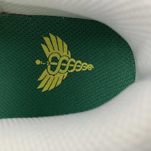 Cargar imagen en el visor de la galería, SB Dunk Low Doernbecher Zoe White Black Green Yellow DR7305-100