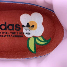 Cargar imagen en el visor de la galería, Adidas Aloha Super x Mark Gonzales One Black Eye Light Orchid Core Black Gum HQ2032