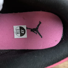 Cargar imagen en el visor de la galería, Air Jordan 1 Low (GS) White-Pinksicle-Black 554723-106