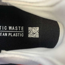 Cargar imagen en el visor de la galería, Adidas Ultraboost 22 Cloud White Vivid Red Beam Yellow HP2485