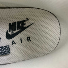 Cargar imagen en el visor de la galería, Air Force 1 Low x Uninterrupted MORE THAN White Dark Green UI8969-639