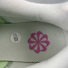 Cargar imagen en el visor de la galería, Air Winflo 11 Barely Greenplayful Pink Anthracite FJ9510-300