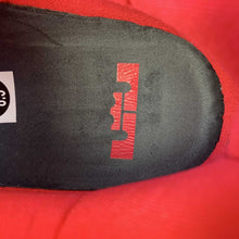 Cargar imagen en el visor de la galería, LeBron x Air Max 1 Liverpool White Teal Black FB8914-100