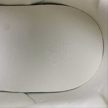 Cargar imagen en el visor de la galería, Adidas Gazelle Foot Industry Leather White Brown IG1895