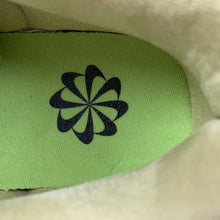 Cargar imagen en el visor de la galería, SB Dunk Low Sun Club White Yellow DV1681-100