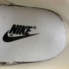 Cargar imagen en el visor de la galería, SB Dunk Low LV Gray Black XQ5180-315