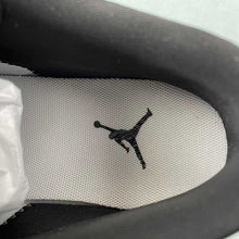 Cargar imagen en el visor de la galería, Air Jordan 1 Low LV Off White Black WG8850-006