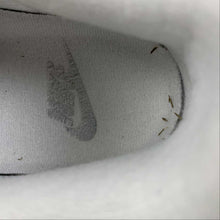 Cargar imagen en el visor de la galería, Air Force 1 Low LXX Summit White University Blue DX1193-100
