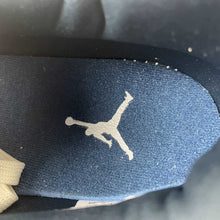 Cargar imagen en el visor de la galería, Air Jordan Legacy 312 Low Motion White Blue Red HM3709-141