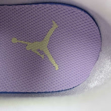 Cargar imagen en el visor de la galería, Air Jordan 1 Low Barely Grape White Lemon Wash DC0774-501