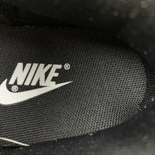 Cargar imagen en el visor de la galería, SB Dunk Low Pro White Varsity Crimson University Red 304292-161