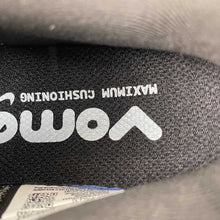 Cargar imagen en el visor de la galería, Nike Vomero Premium Black Grey FN8453-034