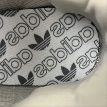 Cargar imagen en el visor de la galería, Adidas Retropy E5 W.R.P. Dark Grey Cloud White HQ1861