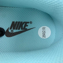 Cargar imagen en el visor de la galería, SB Dunk Low Blue Brown Pink MU0232-366