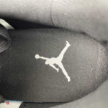 Cargar imagen en el visor de la galería, Jordan CMFT Era White Varsity Red Sail Black HJ6777-106