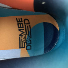 Cargar imagen en el visor de la galería, Air Force 1 Low EMB White Malachite Pearl White DM0109-100