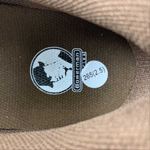 Cargar imagen en el visor de la galería, Zoom Vomero 5 Wheat Grass Gold Suede FB9149-700