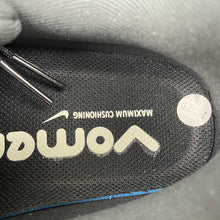 Cargar imagen en el visor de la galería, Nike Zoom Vomero 18 Black Summit White HM6803-007