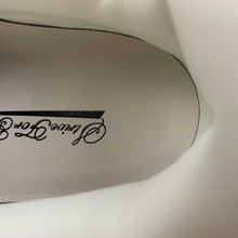 Cargar imagen en el visor de la galería, LV x Air Force 1 07 Low Salute Cream Brown DC8877-202