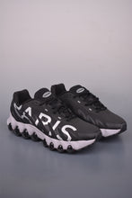 Cargar imagen en el visor de la galería, Air Max Dn8 PARIS Black & White IH2140-001
