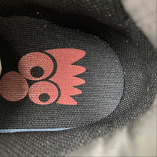 Cargar imagen en el visor de la galería, Adidas Yeezy 500 Intimidation Dark Grey Burgundy GY0267