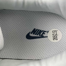 Cargar imagen en el visor de la galería, Nike V2k Run Platinum Tint FD0736-004