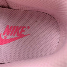 Cargar imagen en el visor de la galería, SB Dunk Low PS Triple Pink DH9756-600