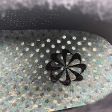 Cargar imagen en el visor de la galería, Air VaporMax 2023 FK Black Blue Tint DV1678-010