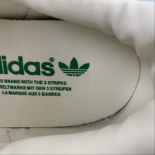 Cargar imagen en el visor de la galería, Adidas Gazelle Indoor Wonder White Green Gum IF3235