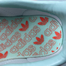 Cargar imagen en el visor de la galería, Adidas Handball Spezial Semi Flash Aqua Impact Orange Gum IH5374