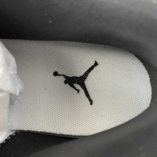 Cargar imagen en el visor de la galería, Air Jordan 1 Low LV Off White Black SJ9950-006