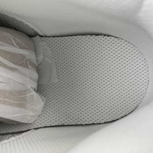 Cargar imagen en el visor de la galería, Air More Uptempo Sail Green FQ8211-100