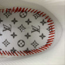 Cargar imagen en el visor de la galería, LV x Air Force 1 07 Low Light Green Gray Metallic Gold IA9V9E