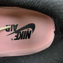 Cargar imagen en el visor de la galería, Air Jordan 1 Retro Low OG Black Bleached Coral-White CZ0790-061