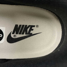 Cargar imagen en el visor de la galería, SB Dunk Low PRO Kobe Yellow Green Light Grey Black LF2428-005