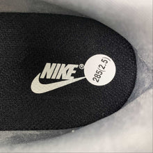 Cargar imagen en el visor de la galería, Nike V2k Run Black Carbon Ash FD0736-102