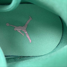 Cargar imagen en el visor de la galería, Air Jordan 1 Low White New Emerald-White DC0774-132