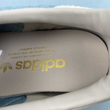 Cargar imagen en el visor de la galería, Adidas Gazelle Indoor Supplier Colour Wonder White Supplier Colour JR8852