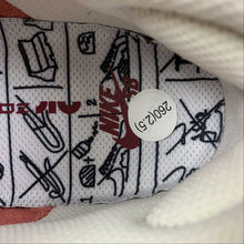 Cargar imagen en el visor de la galería, SB Dunk Low Adobe Red Gum DV5429-600