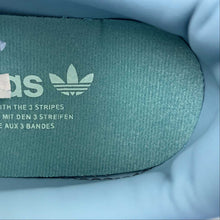 Cargar imagen en el visor de la galería, Adidas Bermuda Easy Mint Ice Mint Gum GY7387