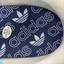 Cargar imagen en el visor de la galería, Adidas Retropy E5 Off White Vivid Red Aluminium GW6776